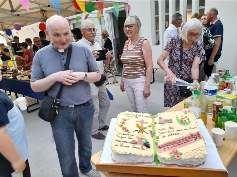 10 ans pour le curé Jean-Paul 10 ans pour le curé Jean-Paul