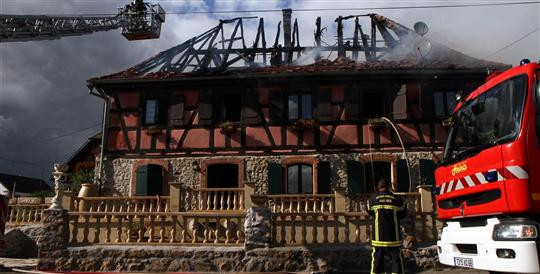 Maison en feu Maison en feu