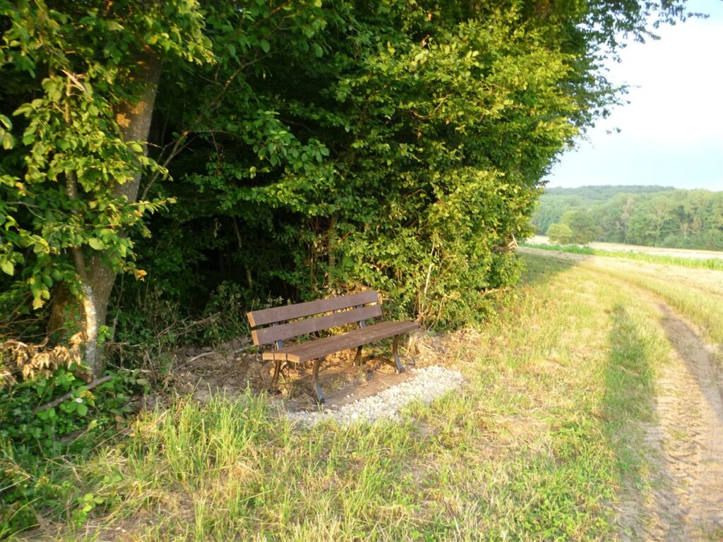 Nouveau banc Notre Dame des Moissons