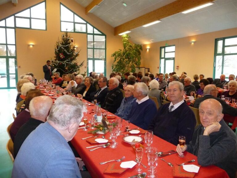 Repas de Noël des ainés Repas de Noël des ainés